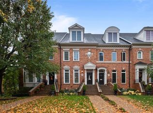 16 Brighton Way, Saint Louis, MO 63105