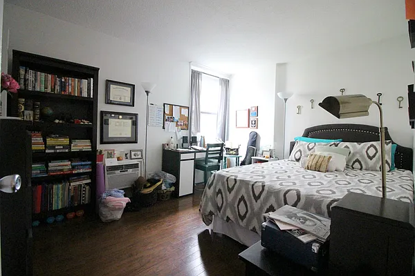 Rented by Corcoran | media 19