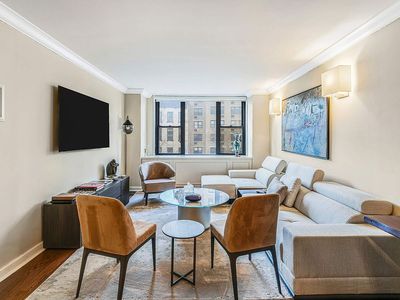 201 E 17th St APT 3E, New York, NY, 10003