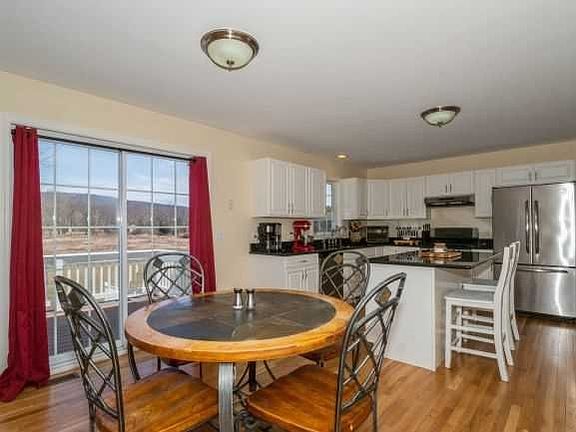 2nd image of 93 Brookside Ln
