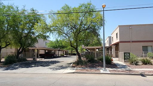 2nd image of 4234 E Monte Vista Dr Unit 4