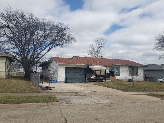 3rd image of 1205 Redondo Dr