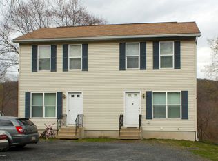 117 Magnolia Ln, East Stroudsburg, PA