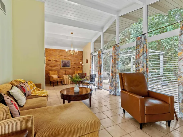 625 N Calhoun St, Quincy, FL 32351