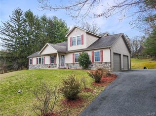 65 Clearview Ln, Palmerton, PA 18071