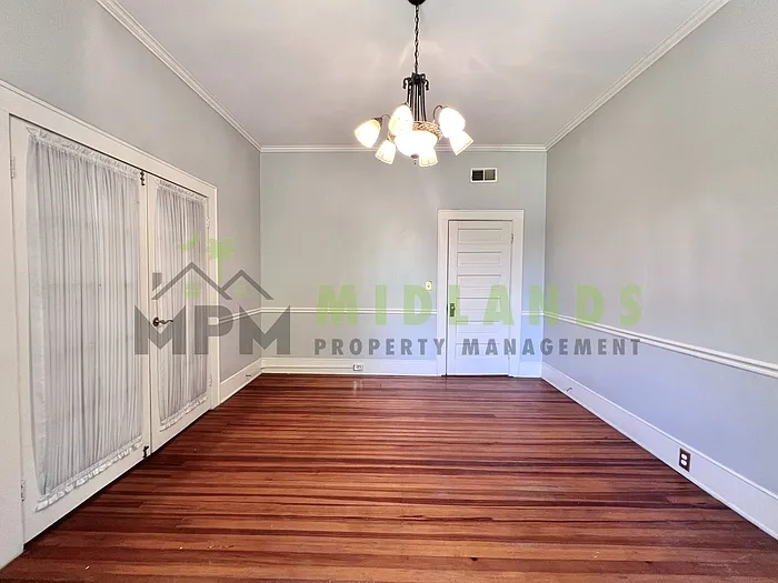 2417 Clark St — Photo 36