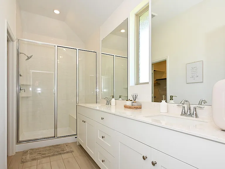 3057 Pensacola Dr — Photo 34