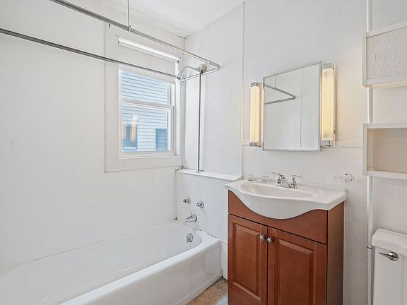 5th image of 135 Sagamore St Unit 2