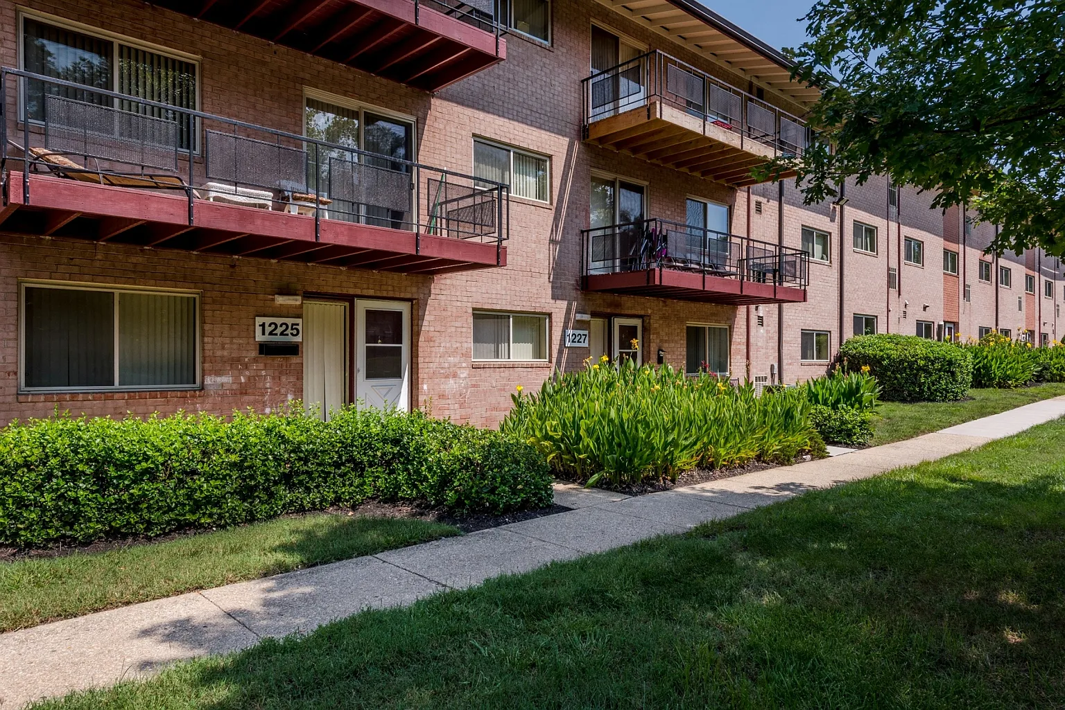 1311 Southview Dr #1314-404 photo 1
