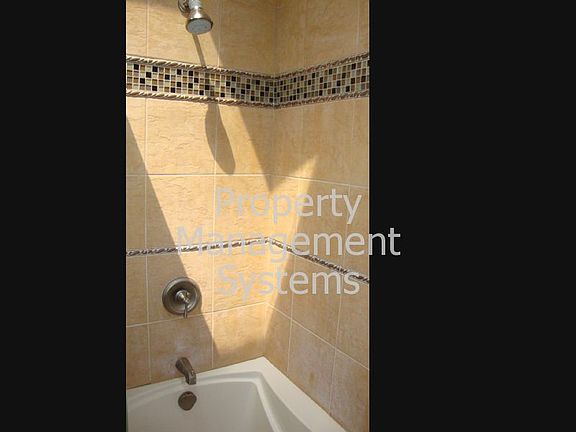 5th image of 2741 Folsom St