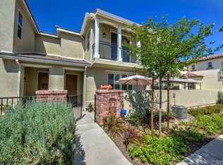 28831 Camino De Cielo Dr, Santa Clarita, CA 91354