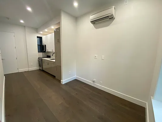 Rented by Besen Partners, LLC | media 18