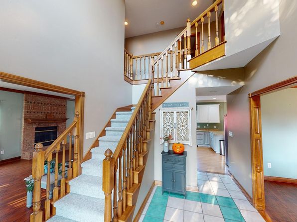 1160 Mount Vernon Dr, Greenwood, IN 46142
