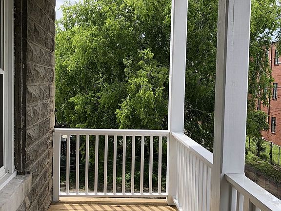 2nd image of 1020 E Anderson St APT 2D