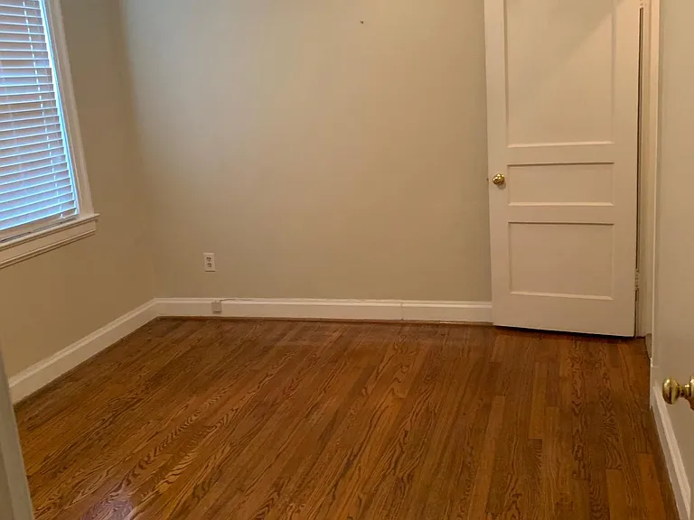 524 Rosedale Ave — Photo 4