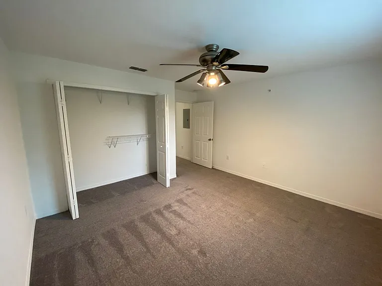 5455 Vineland Rd #3310 — Photo 9