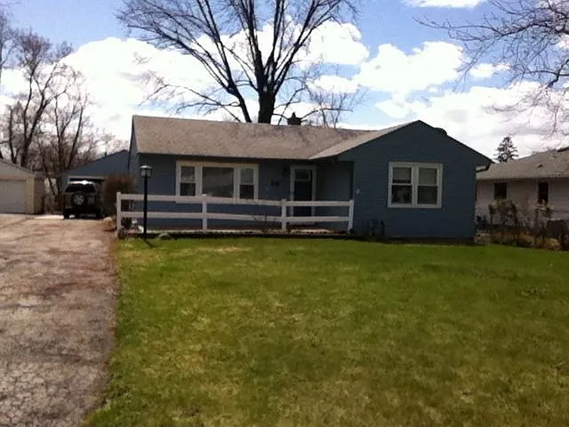 253 E Goebel Dr photo 1