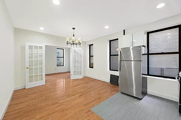 Rented by REAL New York | media 9