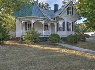 200 E McKinney Ave, Rogersville, TN 37857