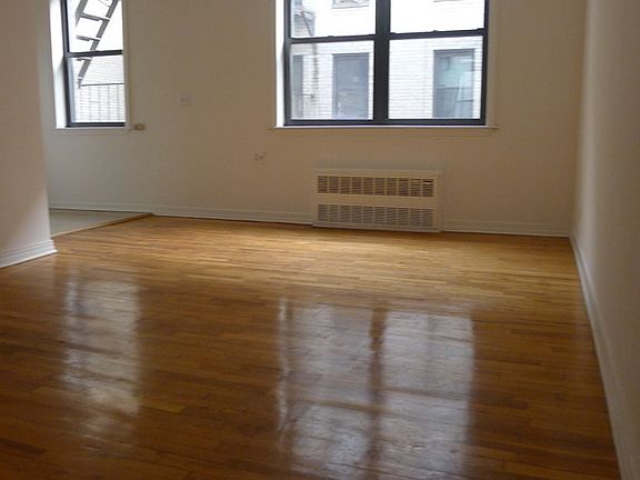 4th image of 170 E 3rd St APT 1H