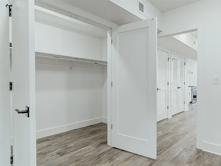 29 Gardner Ave #1 — Photo 9