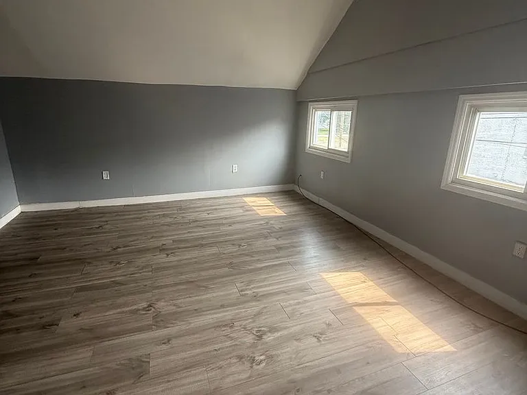 171-173 Dundaff Street — Photo 7