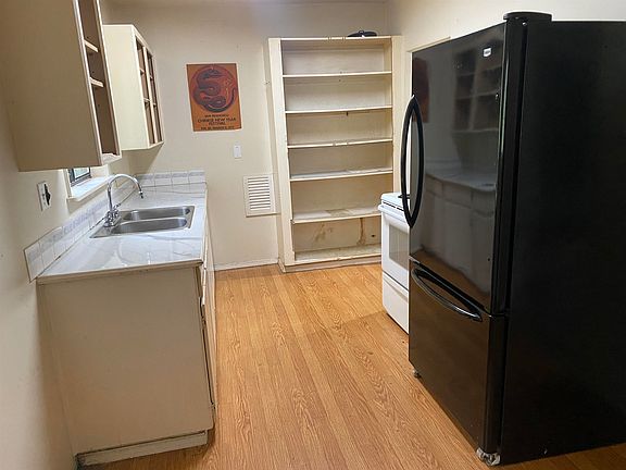 2nd image of 11567 Stave Lake Rd