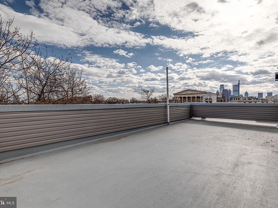 1st image of 2111-15 W Master St #C