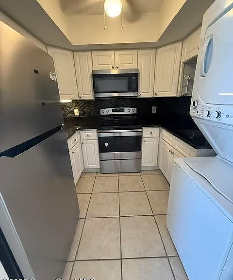 837 Hickory St #4 — Photo 6