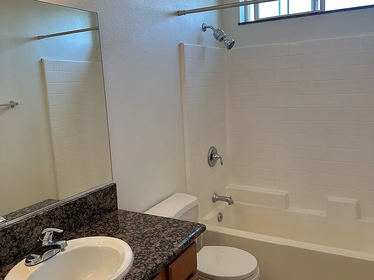 13639 Foster Ave #1 — Photo 14