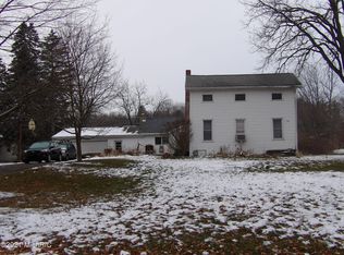 1760 Steamburg Rd, Hillsdale, MI 49242