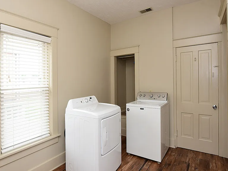 615 Willow Ave #2 — Photo 15