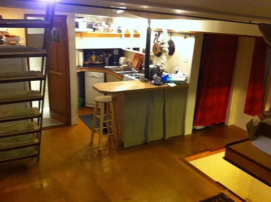 Rented by Brooklyn Real Estate Services | media 31