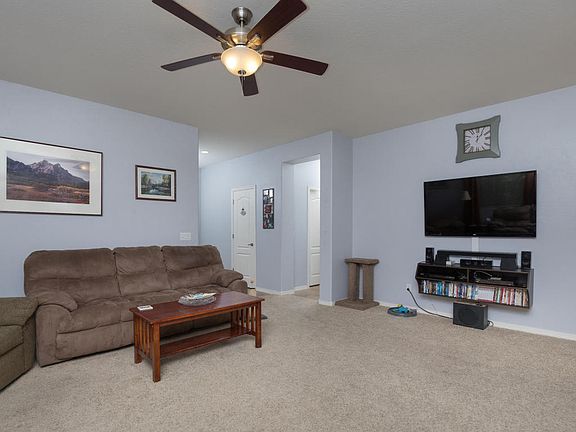 5th image of 1361 W Paisley Dr