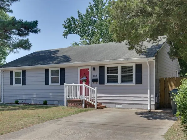 815 Pine Harbor Dr, Norfolk, VA 23502