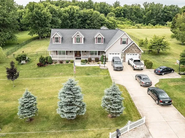 48585 Valeck Rd, Saint Clairsville, OH 43950