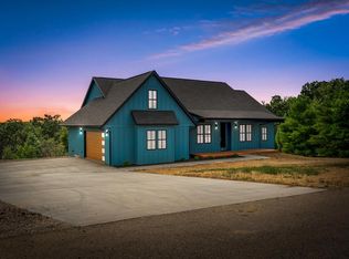 N2118 Brecken Rdg, La Crosse, WI 54601