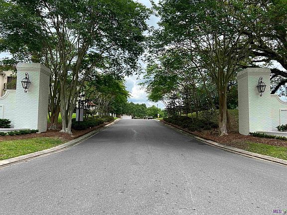 2nd image of 36164 Bluff Oaks Ave