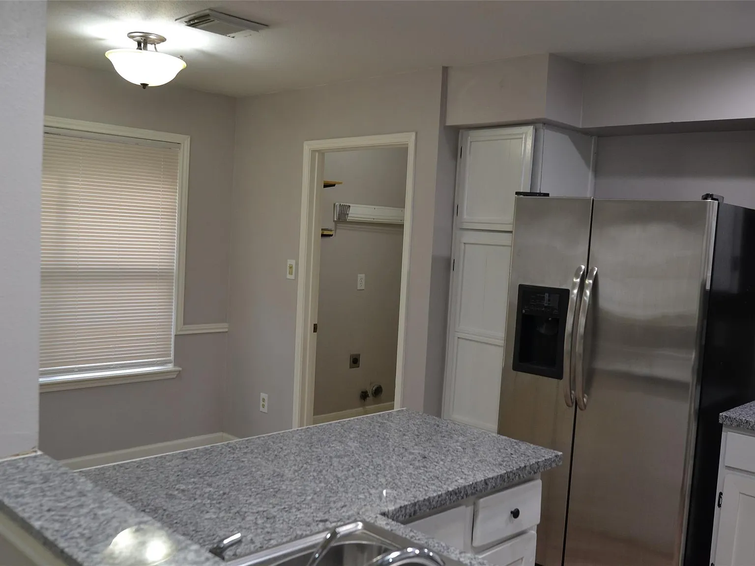 3 bed, 2.0 bath, 1600 sqft, $1,775 — Photo 4