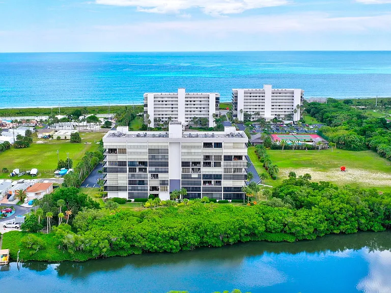 5059 N Highway A1A #701 — Photo 34