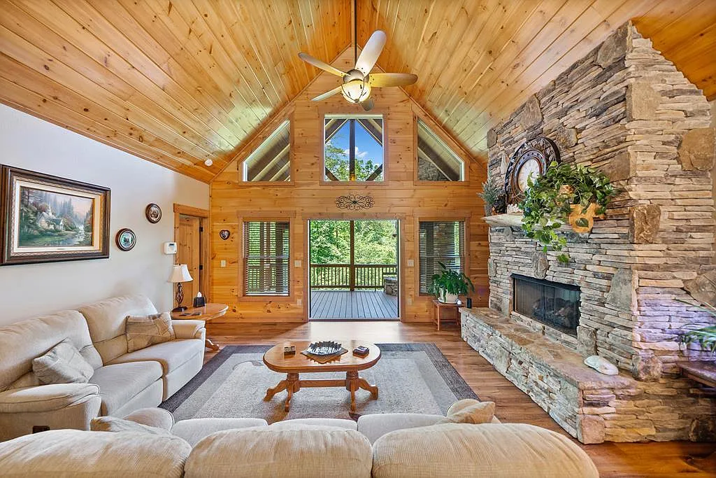 1172 Settlers Ridge Rd photo 1