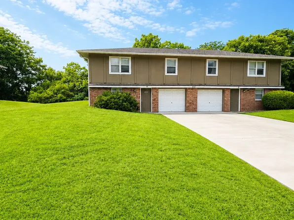 202 NE Westwind Dr APT A, Lees Summit, MO 64086