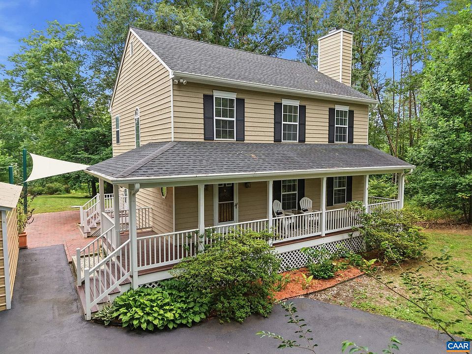 1st image of 209 Hall Dr