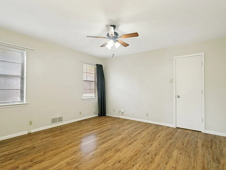 11033 Joymeadow Dr — Photo 12