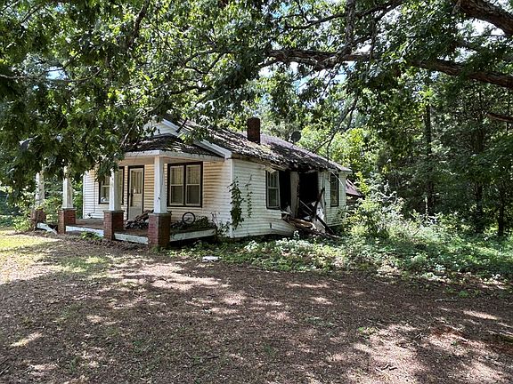 2nd image of 1219 Point Mason Rd