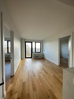 Rented by Artur Gutman, LREB | media 17