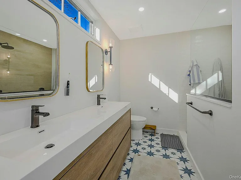 5270 Nassau Point Rd — Photo 12