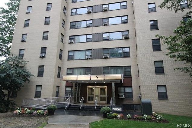 1st image of 3 Fordham Hill Oval APT 4F