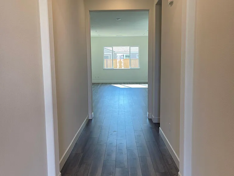 4993 Gold Rush Dr — Photo 2