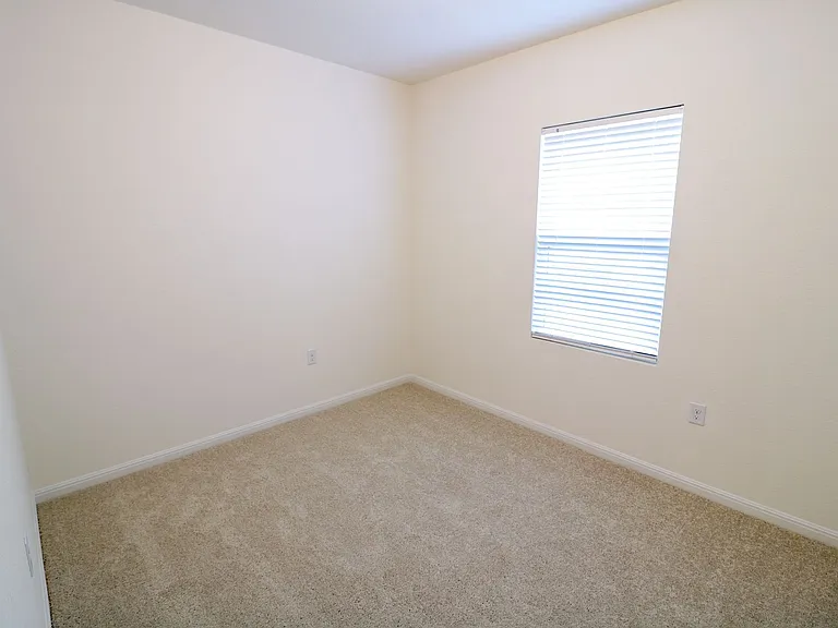 6416 Routenburn St — Photo 9